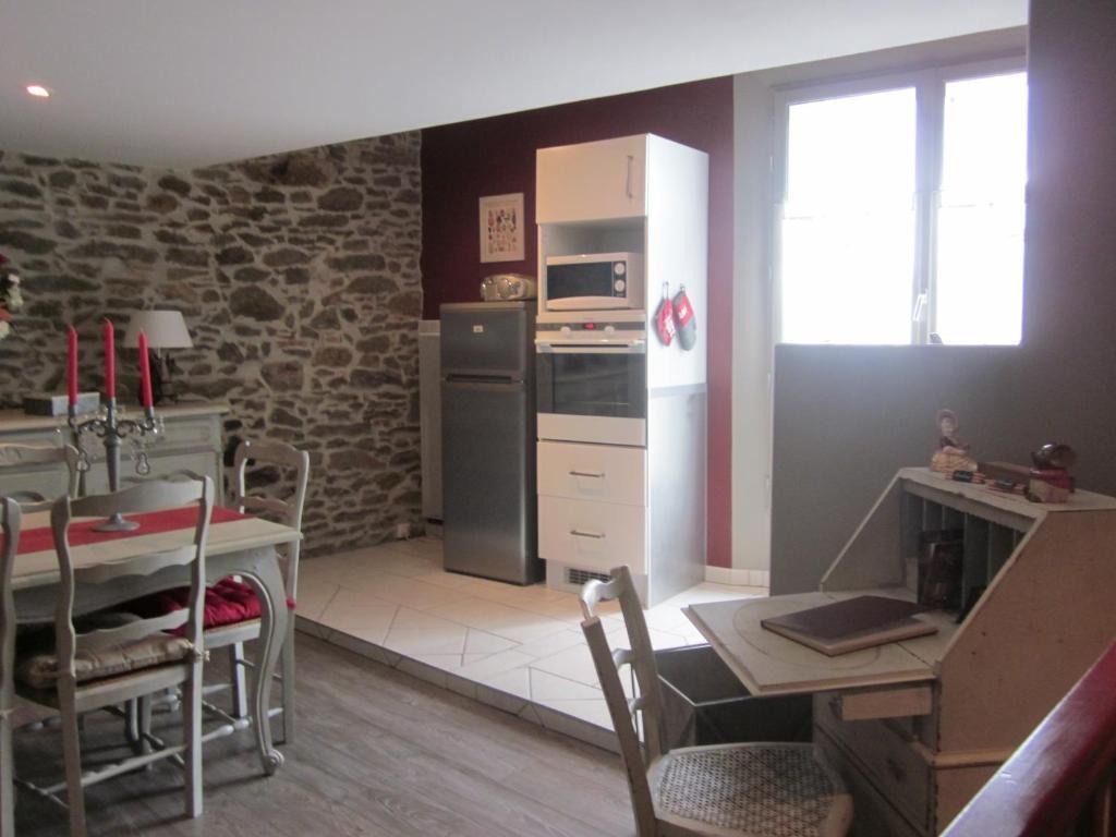 Appartement Chez Martine Cote Canal Carcassonne Ruang foto
