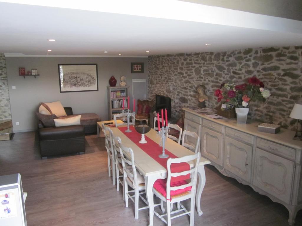 Appartement Chez Martine Cote Canal Carcassonne Ruang foto