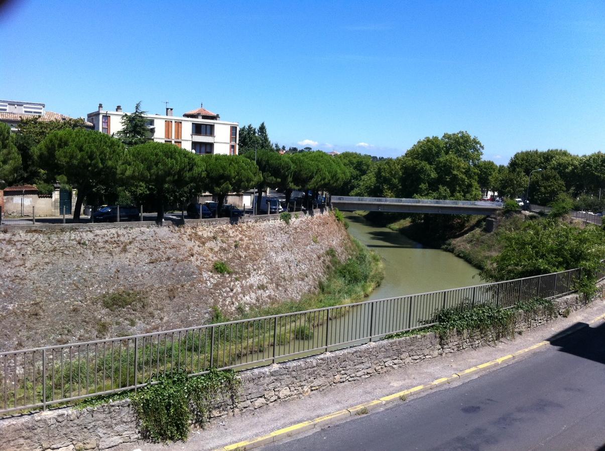 Appartement Chez Martine Cote Canal Carcassonne Bagian luar foto